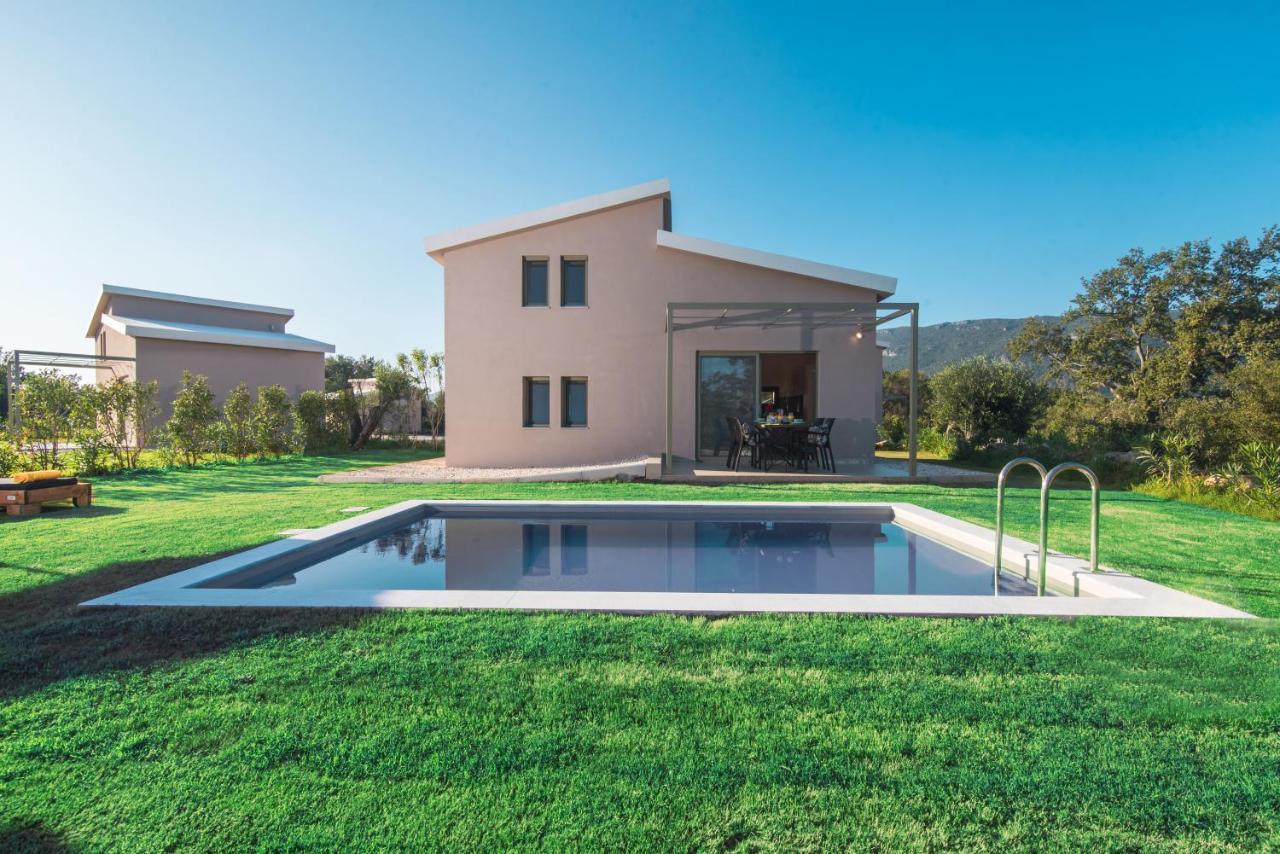 Villas Epta Karpi Complex Of 7 Luxury Villas Skriperon Exterior foto