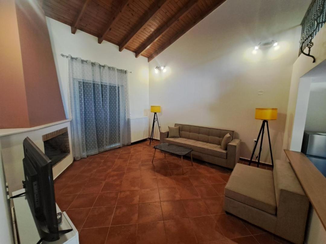 Villas Epta Karpi Complex Of 7 Luxury Villas Skriperon Exterior foto