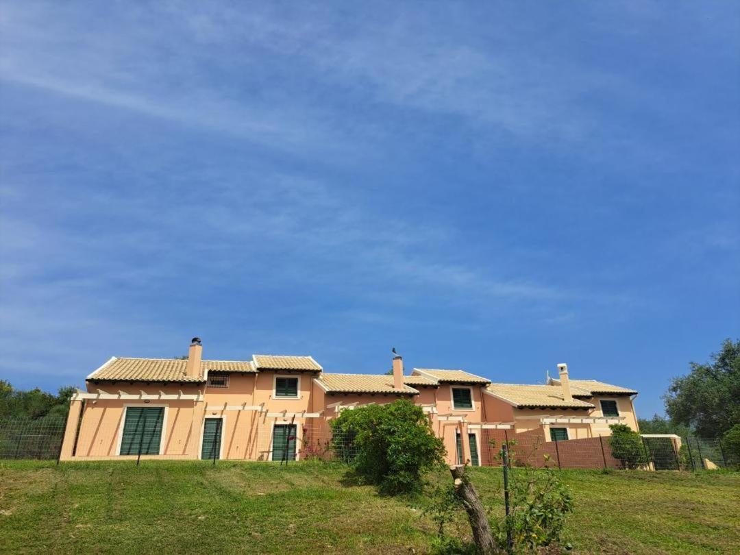 Villas Epta Karpi Complex Of 7 Luxury Villas Skriperon Exterior foto